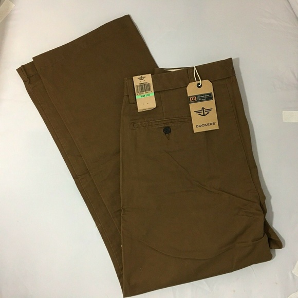 green dockers pants